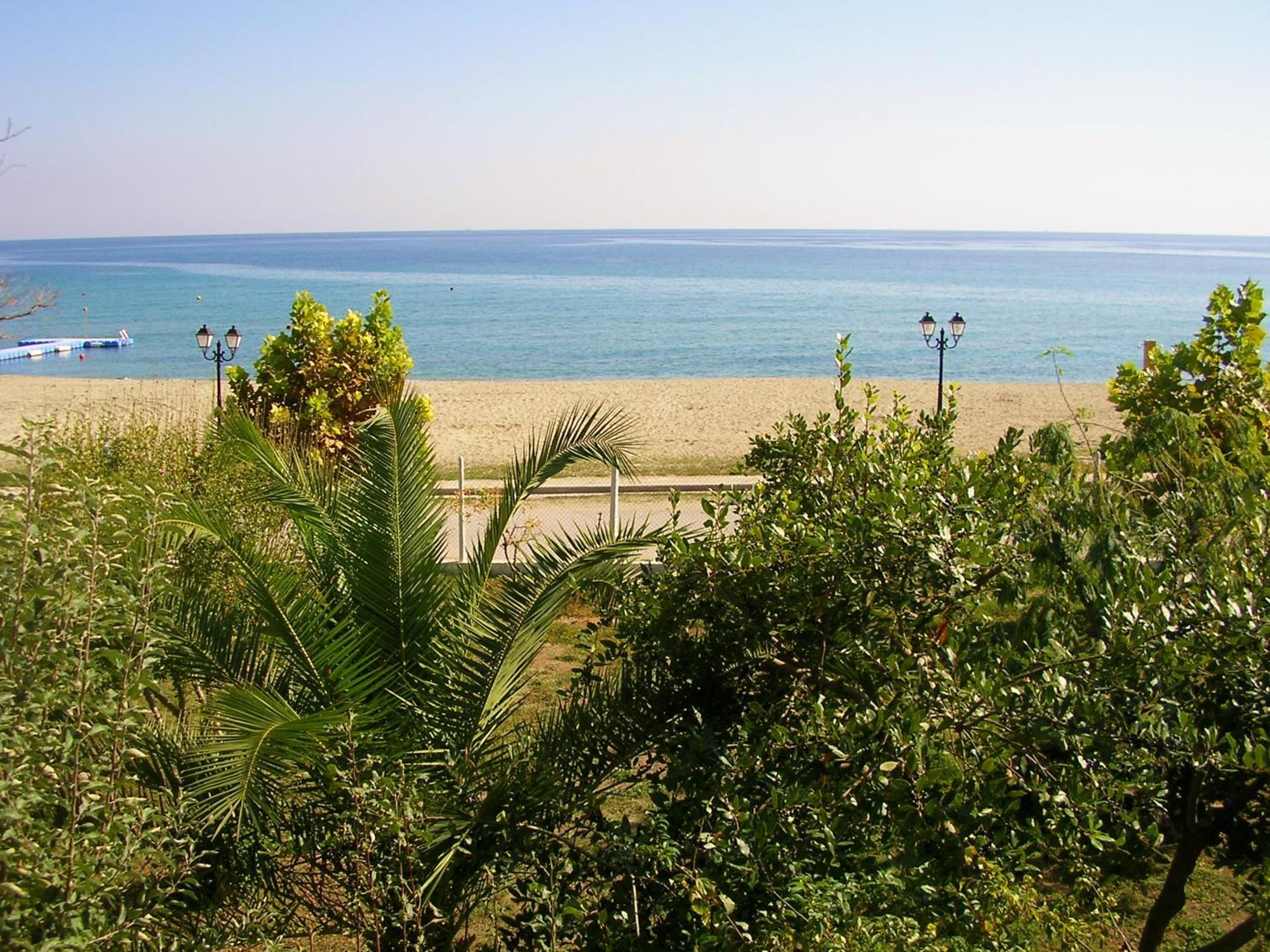 Apartments Ziogas ปาราเลีย สโกทินิส ภายนอก รูปภาพ